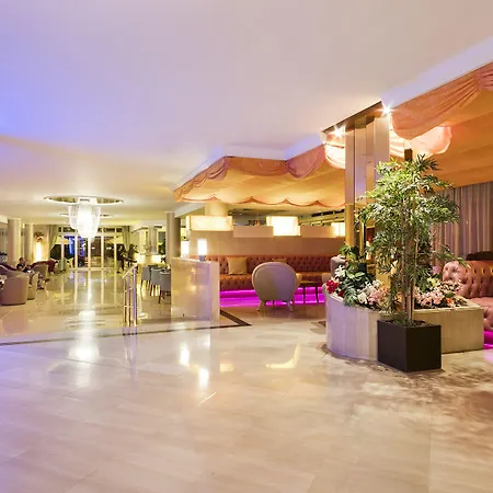 贝弗利公园酒店及水疗中心 酒店