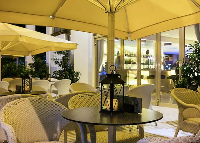 Beverly Park & Otel Blanes