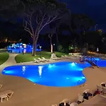Beverly Park & بلانيس