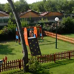 Beverly Park & فندق بلانيس