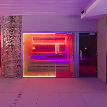 Beverly Park & Hotel