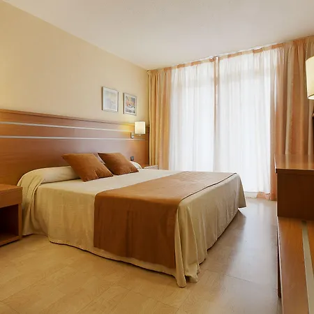 Hotel Beverly Park & 4*