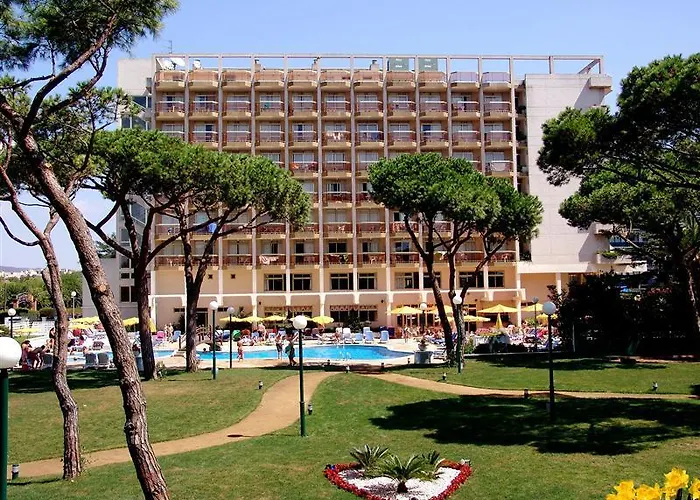 Beverly Park & Szálloda Blanes