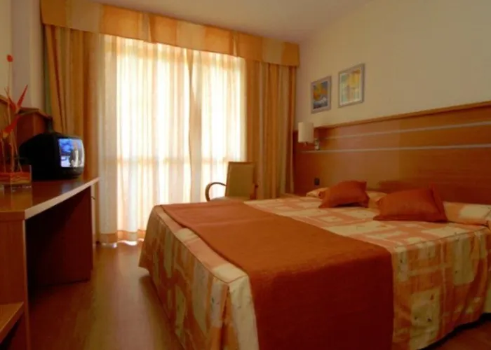 Beverly Park & 4* Blanes