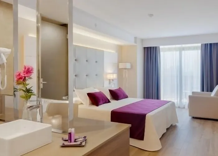 Beverly Park & Blanes